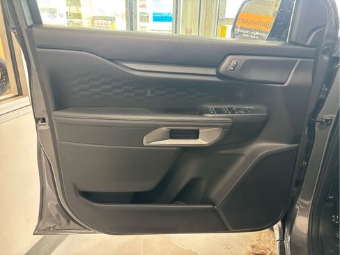 New 2025 Ford Ranger XLT w/ FX4 Off-Road Package image 15