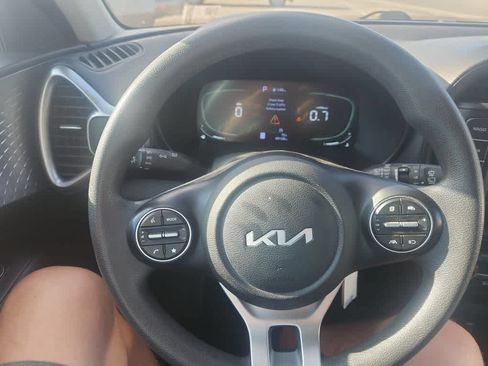 Used 2024 Kia Soul LX w/ Option Group 015 FWD image 15