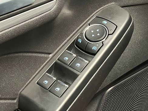 New 2024 Ford Escape SE w/ PHEV Premium Package FWD image 15