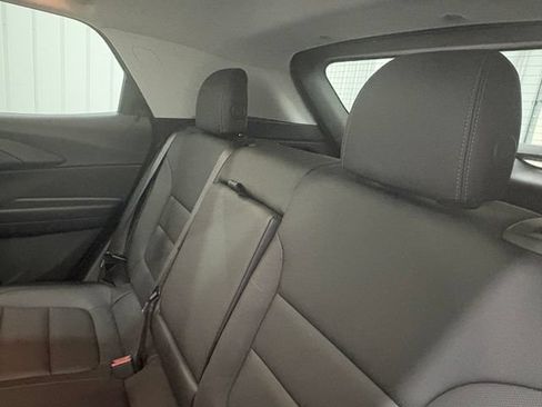 Used 2021 Chevrolet TrailBlazer LT w/ Sun and Liftgate Package FWD image 11