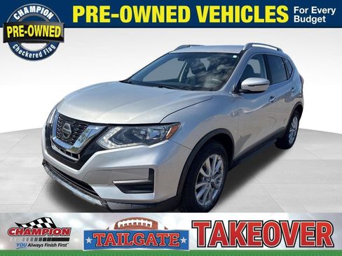 Used 2019 Nissan Rogue SV FWD image 1