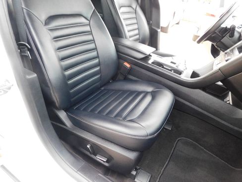 Used 2019 Ford Fusion SEL image 19