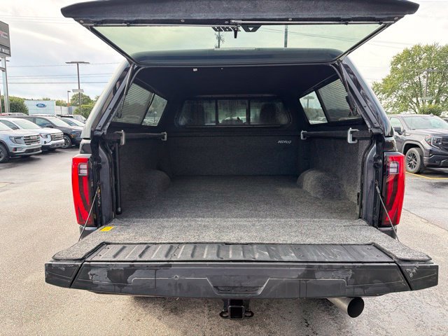 Used 2024 GMC Sierra 2500 Denali Ultimate AWD/4WD image 4