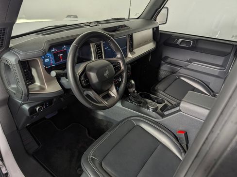 Certified 2025 Ford Bronco Outer Banks AWD/4WD image 22