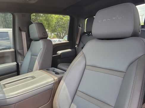 Used 2021 GMC Sierra 2500 Denali w/ Denali Ultimate Package AWD/4WD image 12