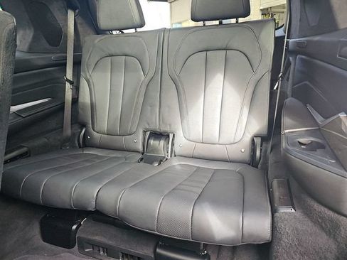 Used 2020 BMW X7 M50i AWD/4WD image 36