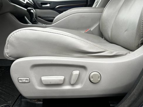 Used 2016 Toyota Highlander Limited Platinum image 13