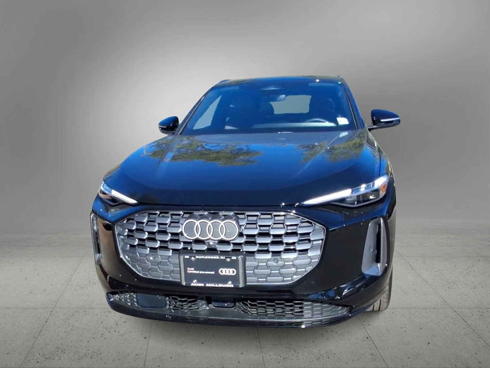Certified 2025 Audi Q5 Premium Plus AWD/4WD image 3