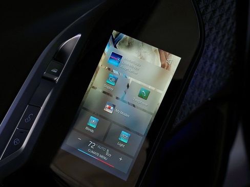 New 2026 BMW 740i xDrive image 31