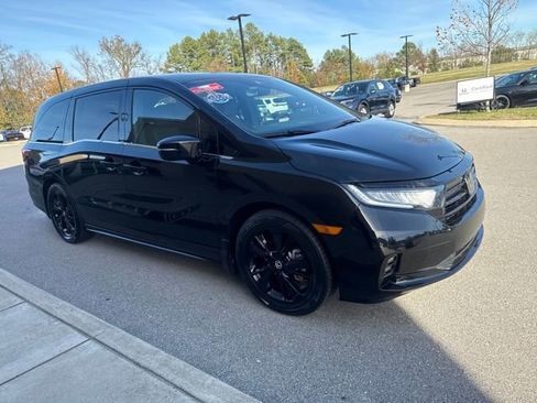 Used 2023 Honda Odyssey Sport image 6