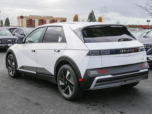 New 2026 Hyundai Ioniq 5 SEL image 7