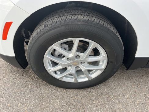 Used 2024 Chevrolet Equinox LS image 21