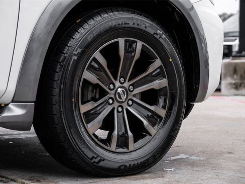 Used 2017 Nissan Armada Platinum w/ Captain Seat Package image 63