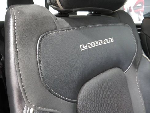 Used 2020 RAM 1500 Laramie AWD/4WD image 11