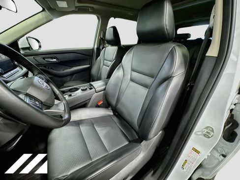 Used 2025 Nissan Rogue SV w/ SV Premium Package AWD/4WD image 21