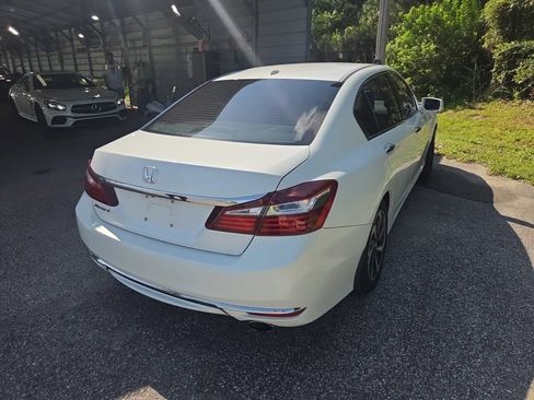 Used 2016 Honda Accord EX-L image 2