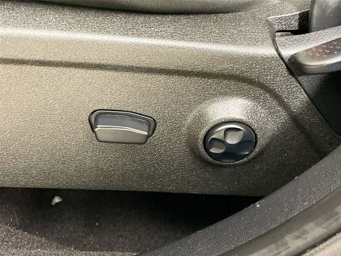 Used 2019 Dodge Journey SE w/ Premium Group image 20