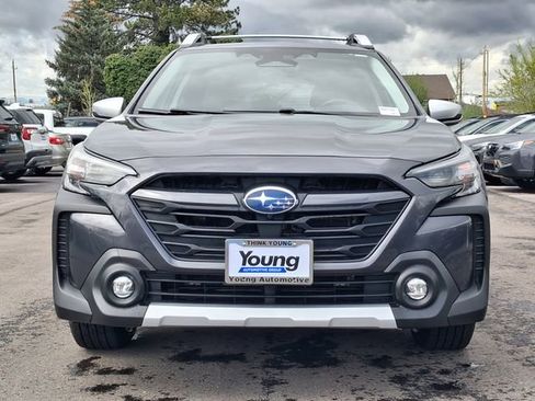Used 2023 Subaru Outback Touring XT AWD/4WD image 8