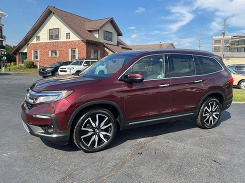 Used 2021 Honda Pilot Touring image 3