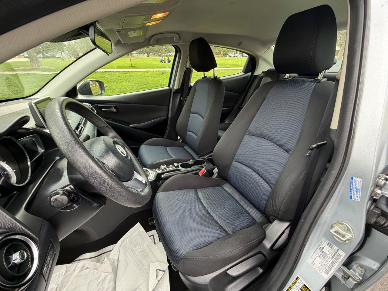 Used 2017 Toyota Yaris iA FWD image 11