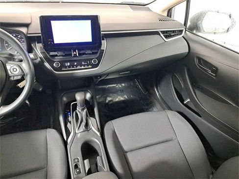 Used 2023 Toyota Corolla LE image 17
