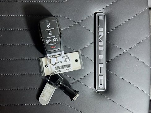 New 2025 RAM 2500 Limited image 20