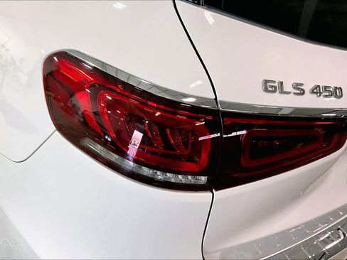 Used 2022 Mercedes-Benz GLS 450 4MATIC image 28