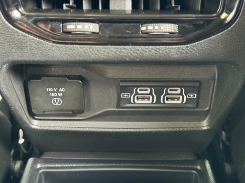 Used 2024 Jeep Grand Cherokee L Altitude AWD/4WD image 31