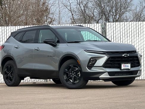 New 2026 Chevrolet Blazer LT w/ Convenience Package AWD/4WD image 2