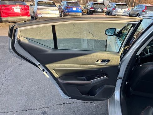 Used 2024 Nissan Altima 2.5 SR image 40