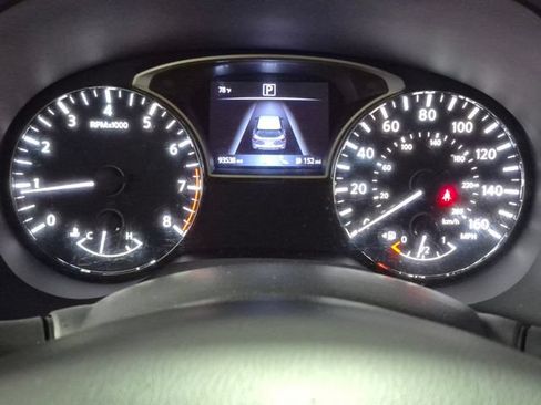 Used 2019 Nissan Pathfinder Platinum FWD image 14