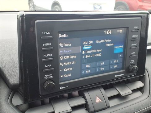 Used 2021 Toyota RAV4 XLE image 21