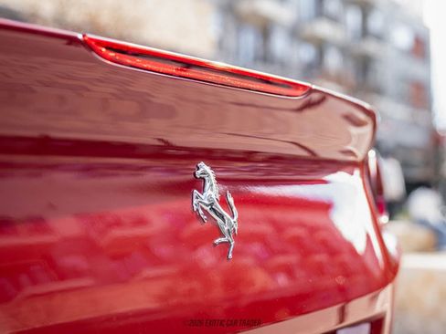 Used 2019 Ferrari Portofino image 76