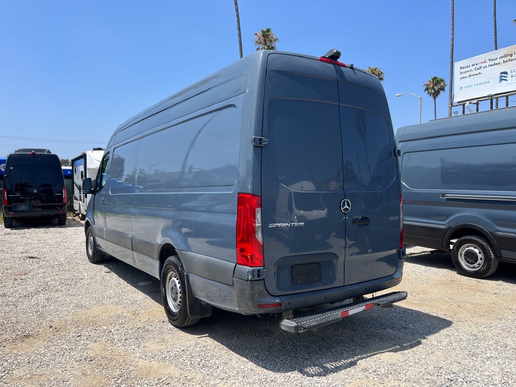 Used 2019 Mercedes-Benz Sprinter 170 image 9