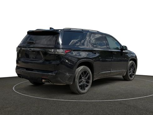 Used 2021 Chevrolet Traverse Premier w/ Redline Edition AWD/4WD image 6