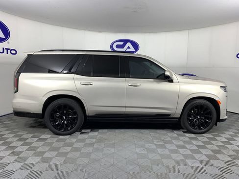 Used 2022 Cadillac Escalade Sport Platinum w/ LPO, ONYX Package AWD/4WD image 2
