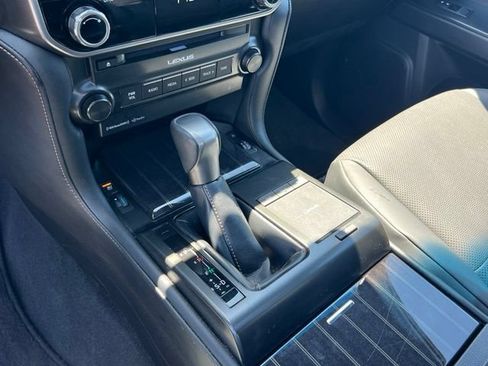 Used 2023 Lexus GX 460 Premium w/ Premium Package AWD/4WD image 19