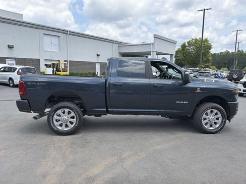 New 2026 RAM 2500 Big Horn AWD/4WD image 13