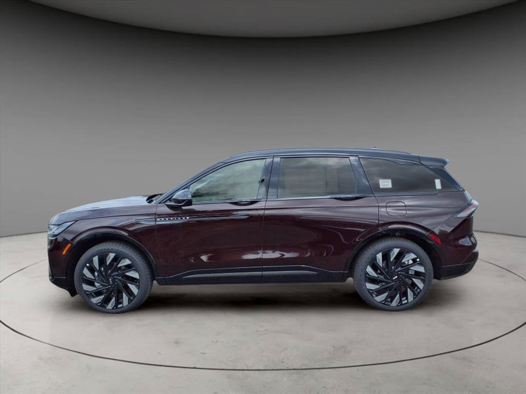 New 2025 Lincoln Nautilus Reserve w/ Jet Appearance Package AWD/4WD image 2