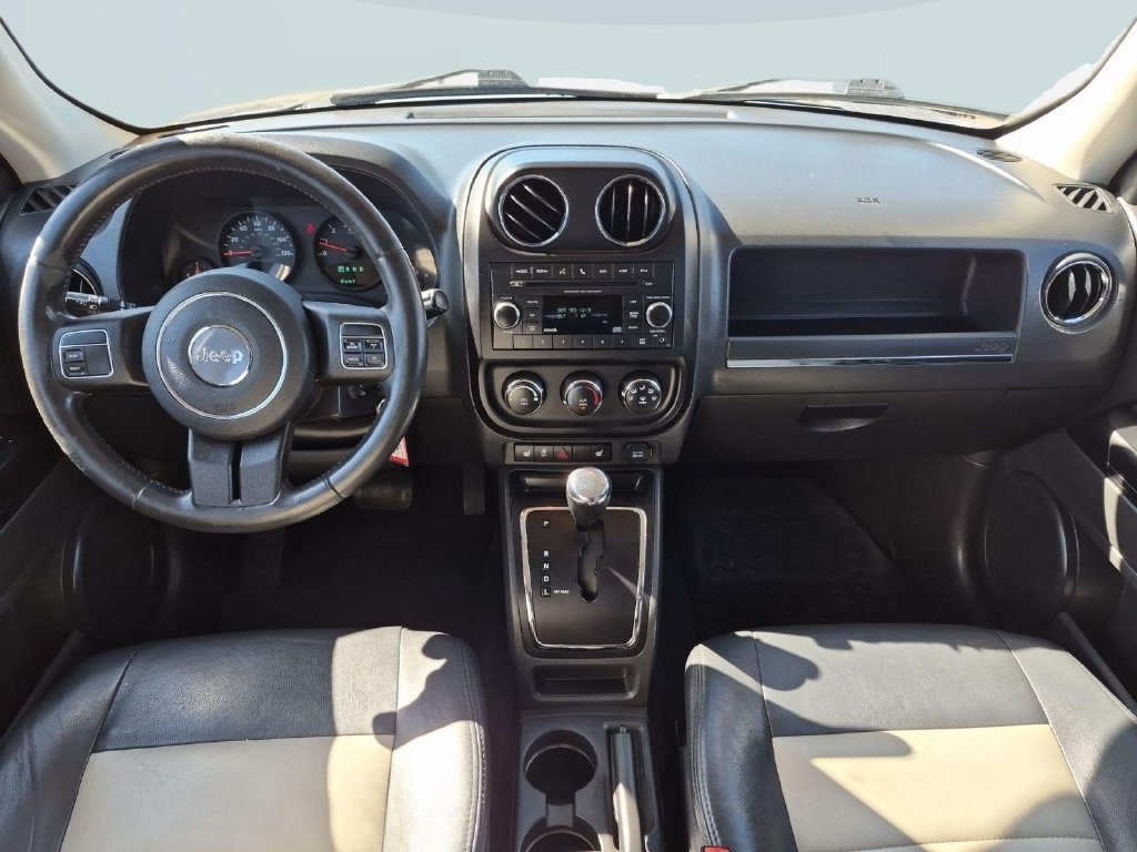 Used 2012 Jeep Patriot Latitude w/ Sun/Sound Group AWD/4WD image 20