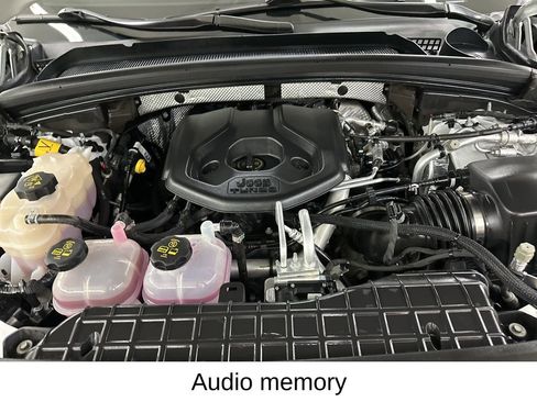 Used 2023 Jeep Grand Cherokee 4WD 4xe image 18