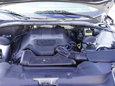 Used 2004 Ford Thunderbird image 42