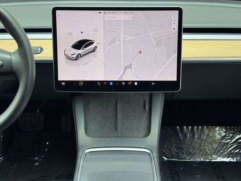 Used 2022 Tesla Model 3 Long Range AWD/4WD image 21