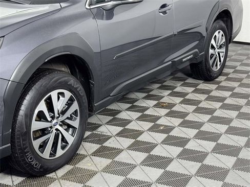 Used 2024 Subaru Outback Premium image 13