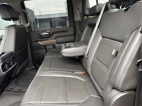 Used 2022 GMC Sierra 3500 Denali w/ Technology Package image 12