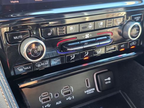 Used 2022 Jeep Grand Cherokee L Summit image 34