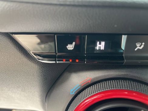 Used 2019 Chevrolet Blazer RS w/ LPO, Floor Liner Package image 18