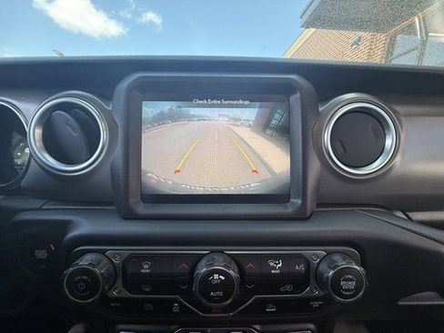 Used 2023 Jeep Wrangler Unlimited Rubicon 4xe w/ Steel Bumper Group image 31