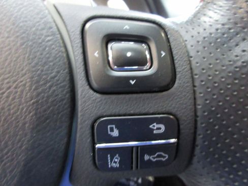 Used 2019 Lexus IS 300 F Sport w/ F Sport Package AWD/4WD image 18