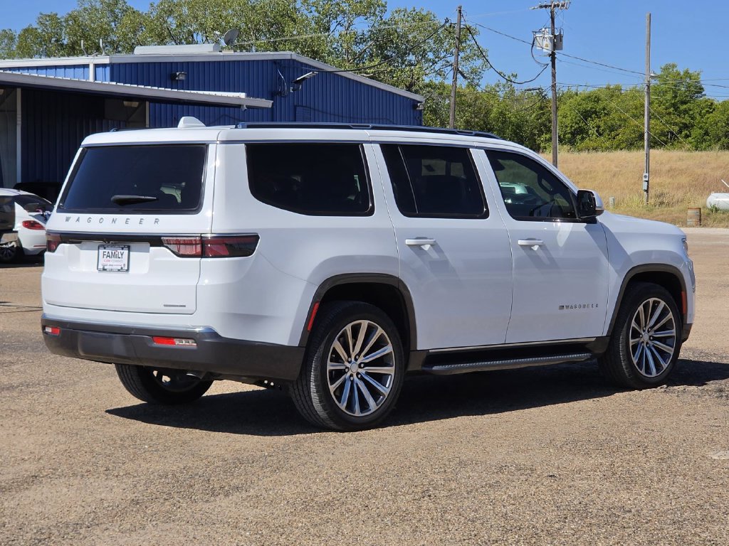 Used 2022 Jeep Wagoneer Series II RWD image 7